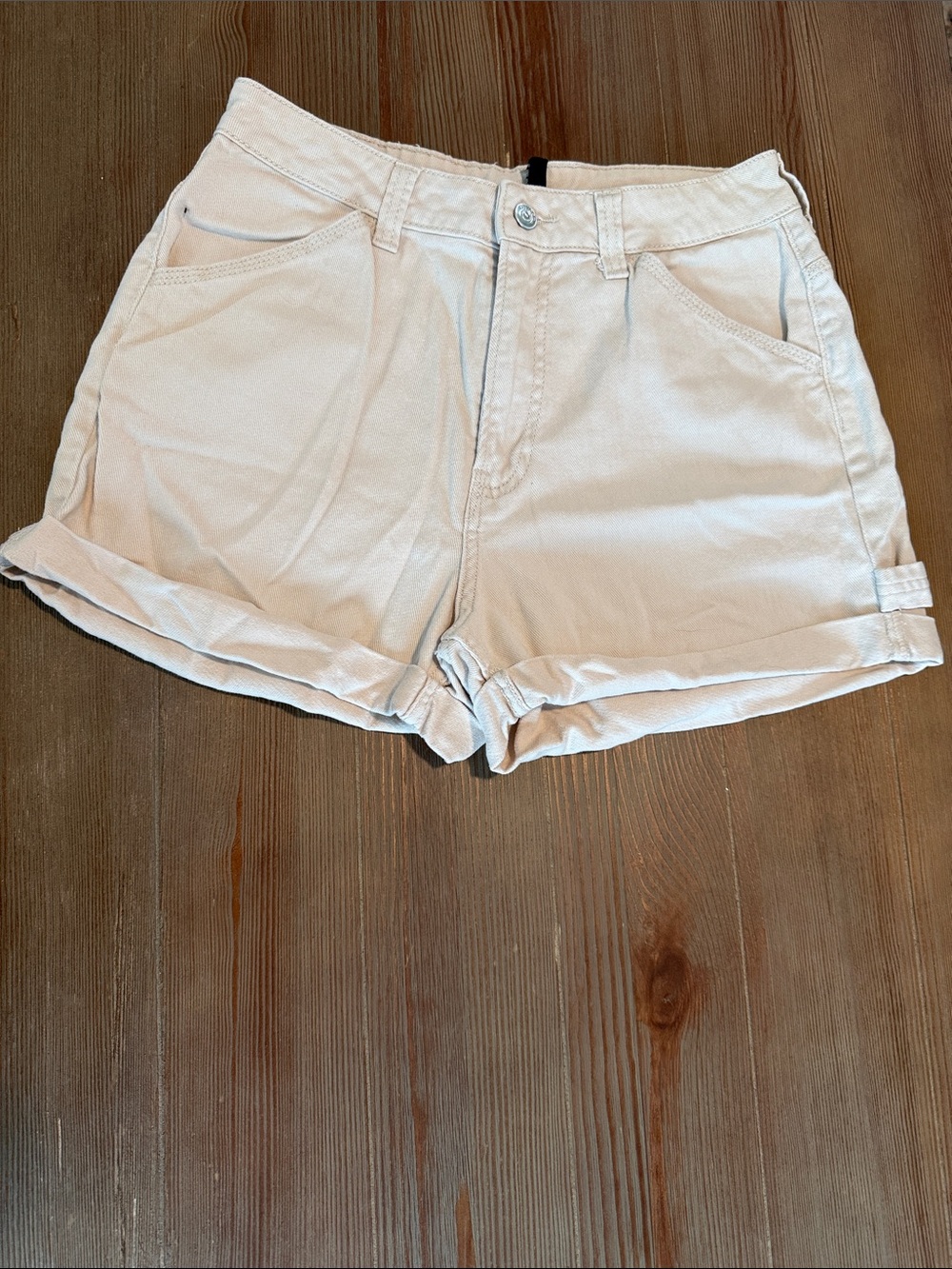 H&M Women's Light Cream Roll-Hem Jean Shorts